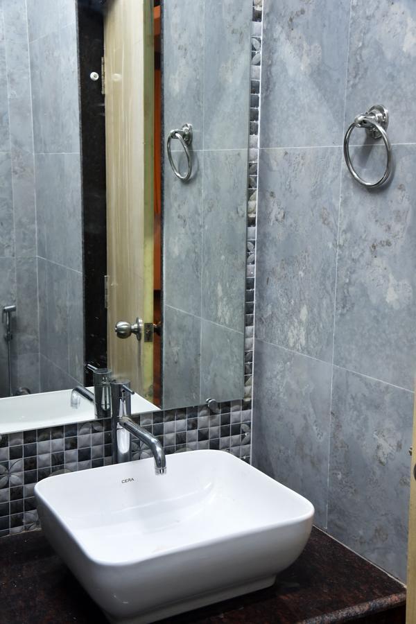 Royale Nirvana Resort Arpora Bagian luar foto