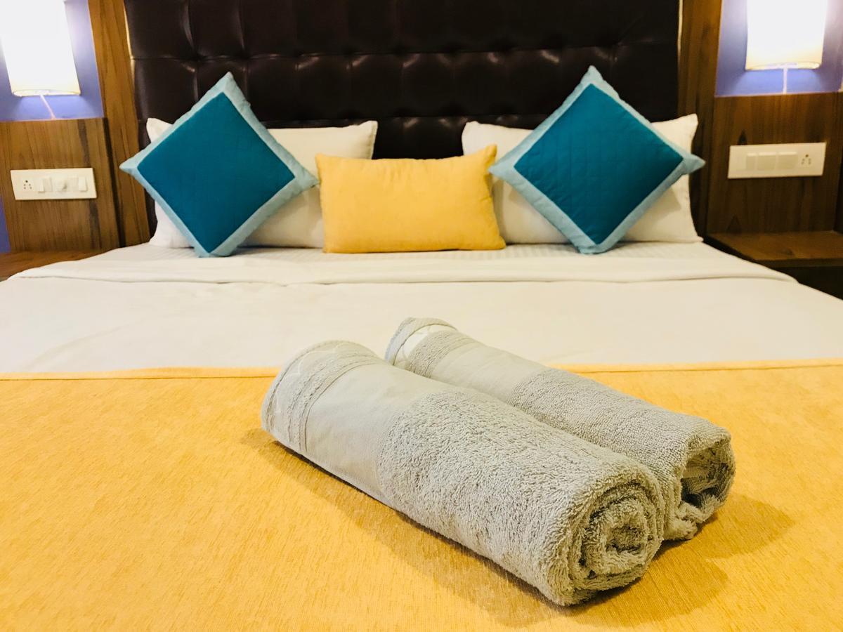 Royale Nirvana Resort Arpora Bagian luar foto