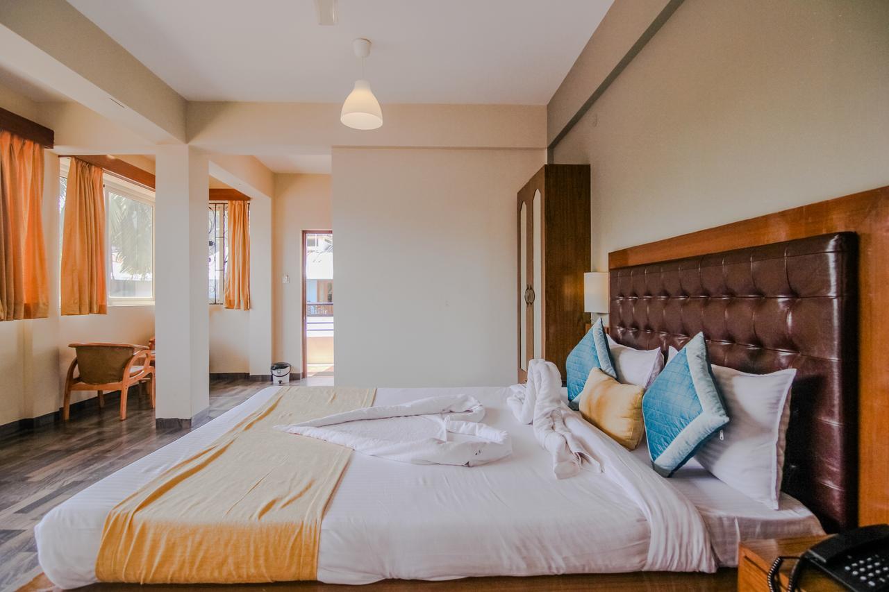 Royale Nirvana Resort Arpora Bagian luar foto